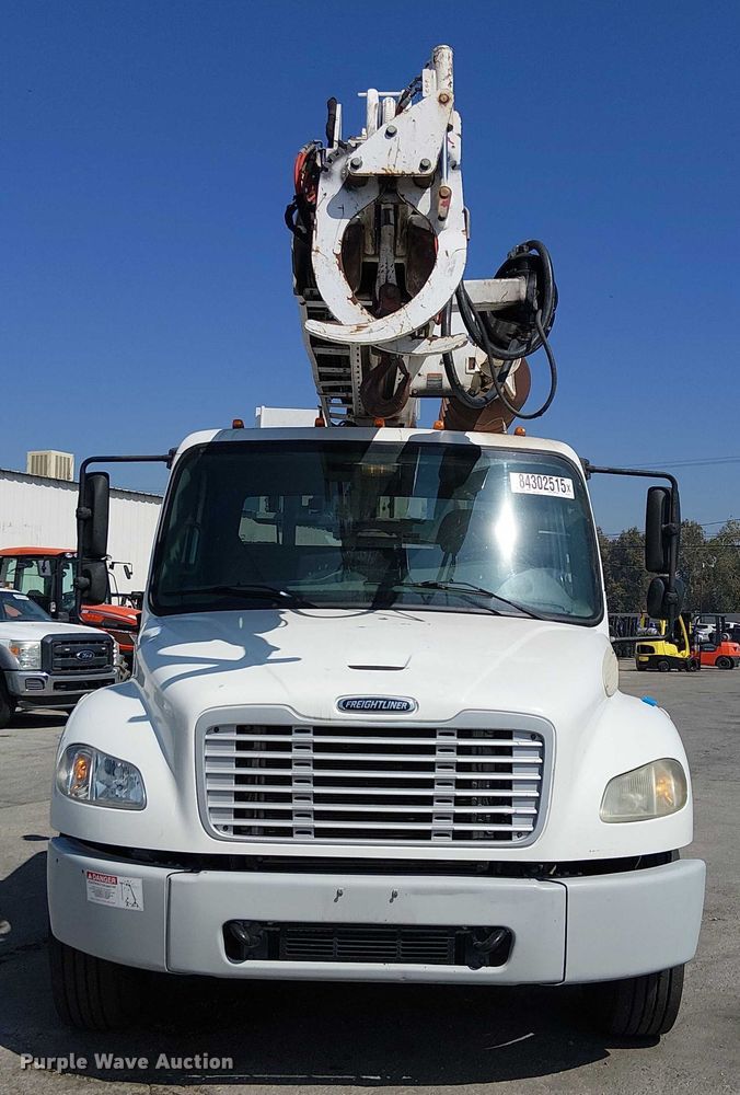 image for item YA1225 2014 Freightliner Business Class M2 digger derrick truck