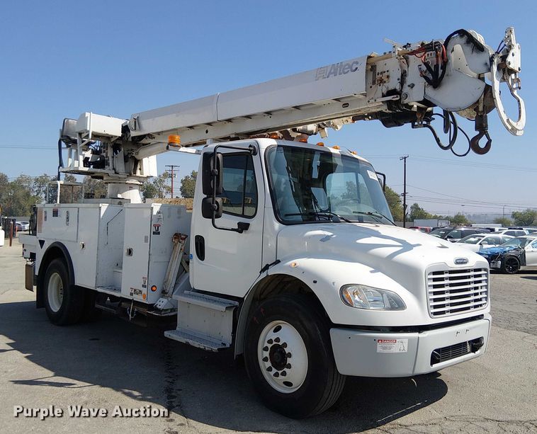 image for item YA1225 2014 Freightliner Business Class M2 digger derrick truck