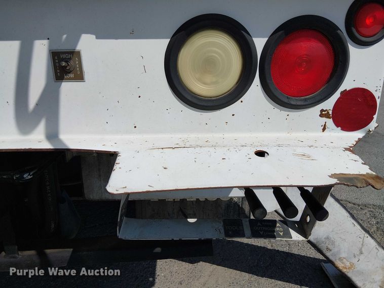 image for item YA1225 2014 Freightliner Business Class M2 digger derrick truck