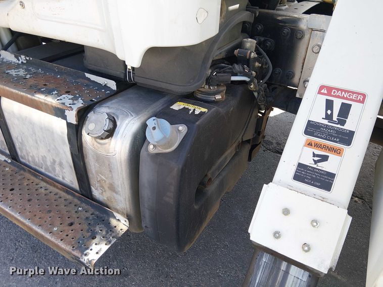 image for item YA1225 2014 Freightliner Business Class M2 digger derrick truck