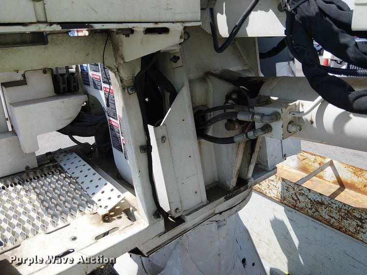 image for item YA1225 2014 Freightliner Business Class M2 digger derrick truck