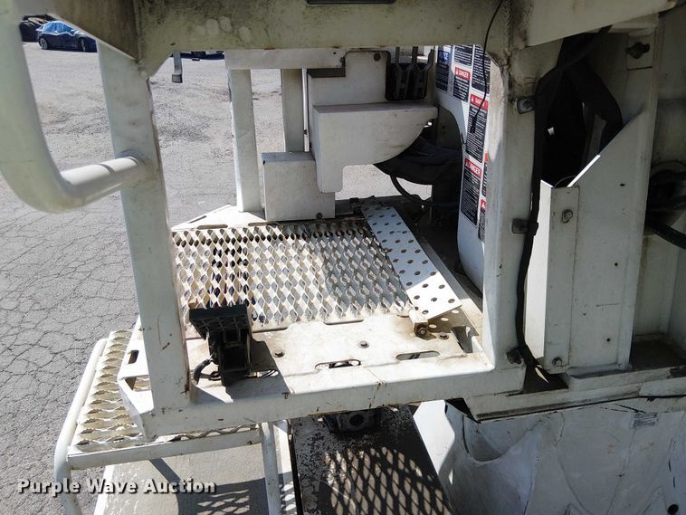 image for item YA1225 2014 Freightliner Business Class M2 digger derrick truck