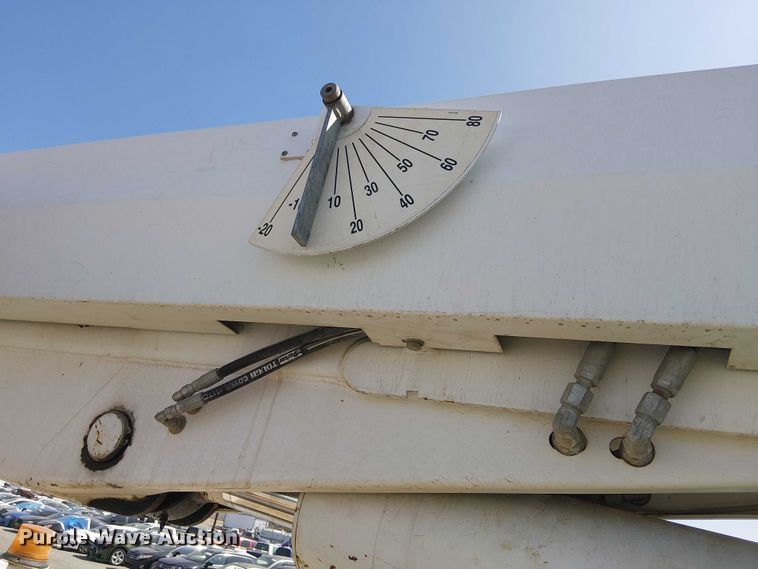 image for item YA1225 2014 Freightliner Business Class M2 digger derrick truck