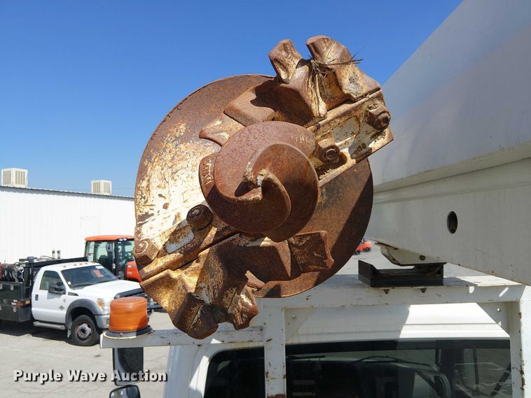 image for item YA1225 2014 Freightliner Business Class M2 digger derrick truck