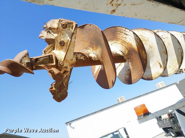 image for item YA1225 2014 Freightliner Business Class M2 digger derrick truck