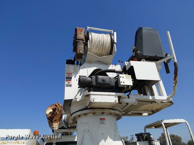 image for item YA1225 2014 Freightliner Business Class M2 digger derrick truck