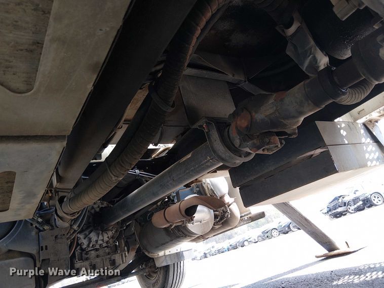 image for item YA1225 2014 Freightliner Business Class M2 digger derrick truck