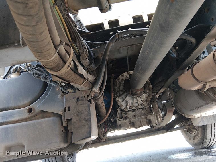 image for item YA1225 2014 Freightliner Business Class M2 digger derrick truck