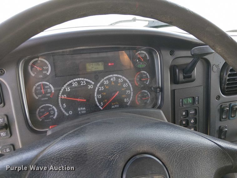 image for item YA1225 2014 Freightliner Business Class M2 digger derrick truck