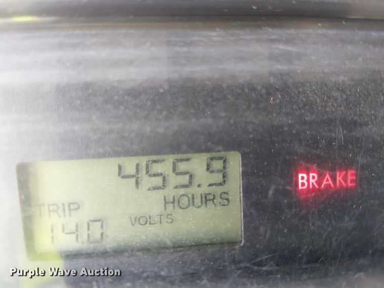 image for item YA1225 2014 Freightliner Business Class M2 digger derrick truck