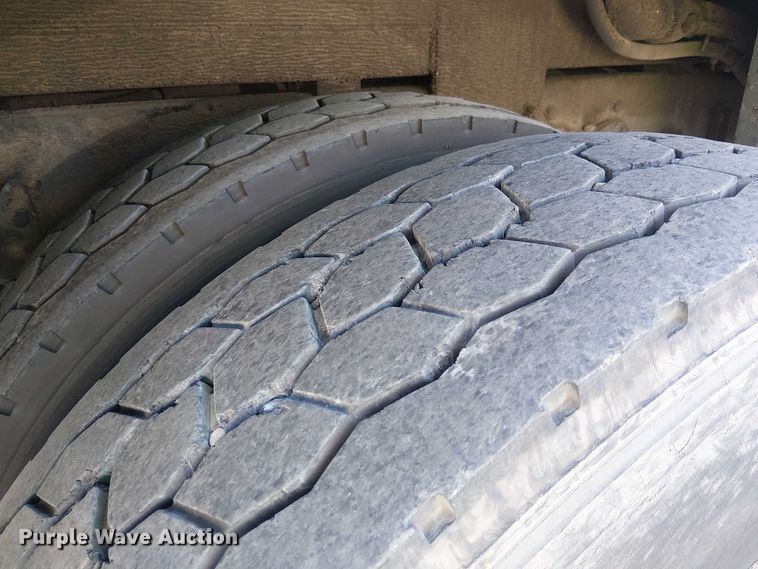 image for item YA1225 2014 Freightliner Business Class M2 digger derrick truck