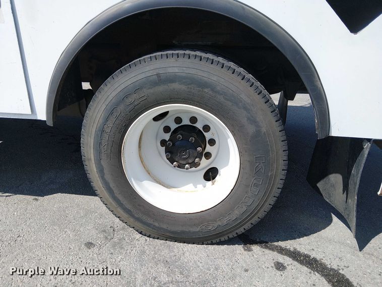 image for item YA1225 2014 Freightliner Business Class M2 digger derrick truck