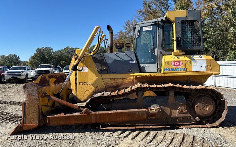 image for item YA1284 2006 Komatsu D65EX-15E0 dozer