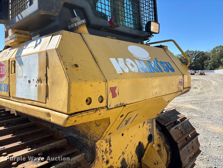 image for item YA1284 2006 Komatsu D65EX-15E0 dozer