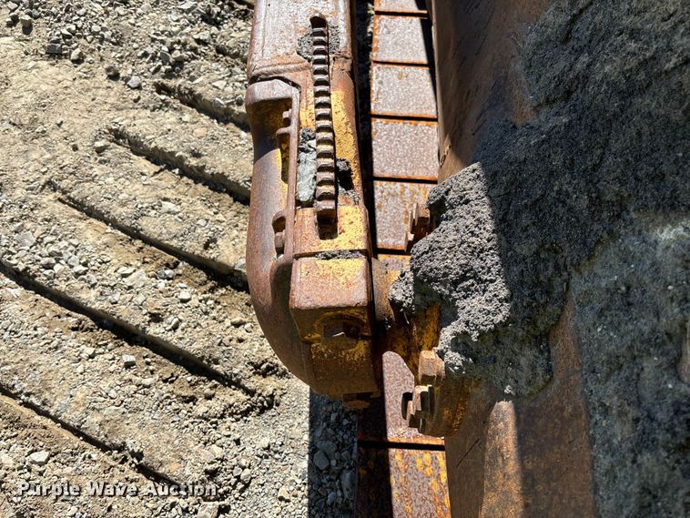 image for item YA1284 2006 Komatsu D65EX-15E0 dozer