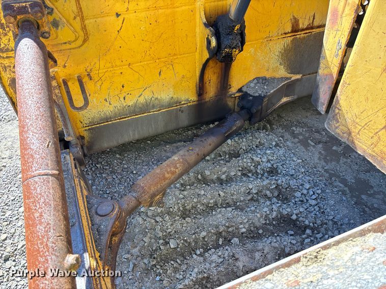 image for item YA1284 2006 Komatsu D65EX-15E0 dozer