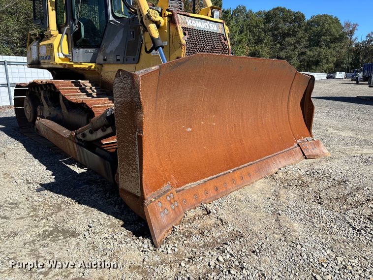 image for item YA1284 2006 Komatsu D65EX-15E0 dozer