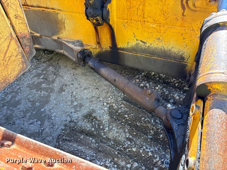 image for item YA1284 2006 Komatsu D65EX-15E0 dozer