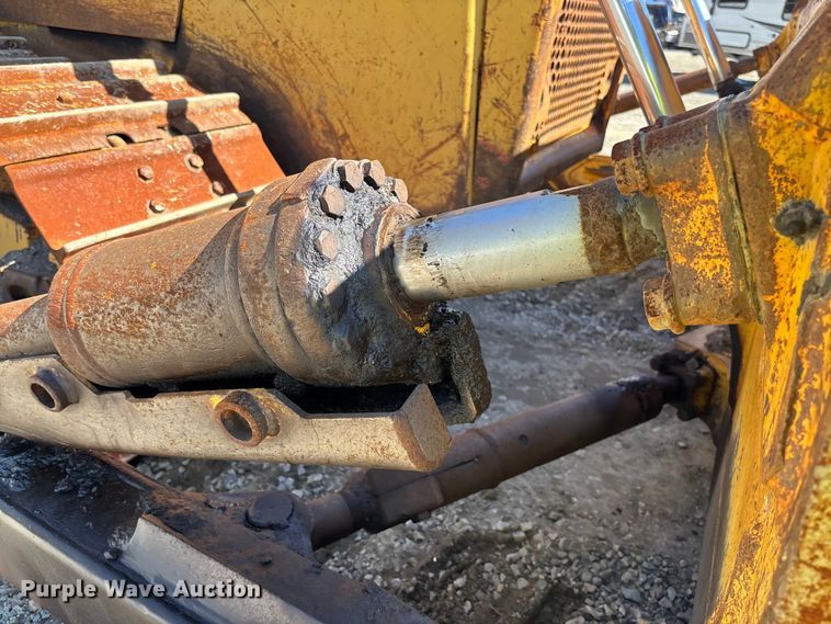 image for item YA1284 2006 Komatsu D65EX-15E0 dozer