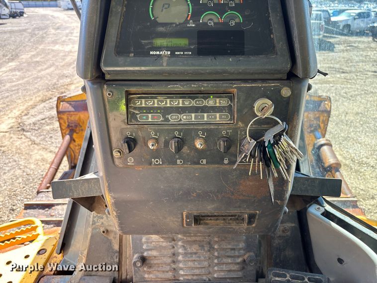 image for item YA1284 2006 Komatsu D65EX-15E0 dozer