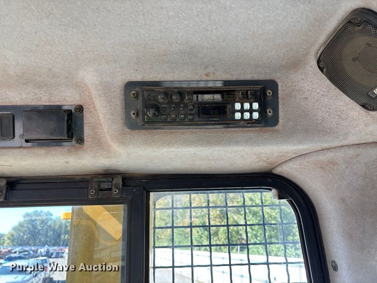 image for item YA1284 2006 Komatsu D65EX-15E0 dozer