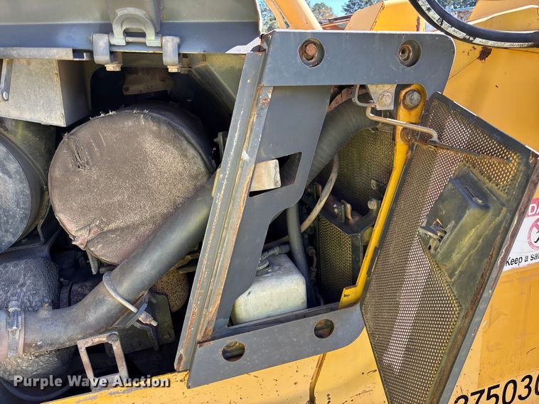 image for item YA1284 2006 Komatsu D65EX-15E0 dozer