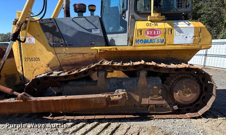 image for item YA1284 2006 Komatsu D65EX-15E0 dozer