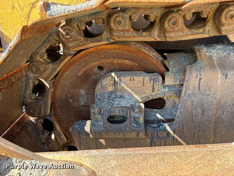 image for item YA1284 2006 Komatsu D65EX-15E0 dozer