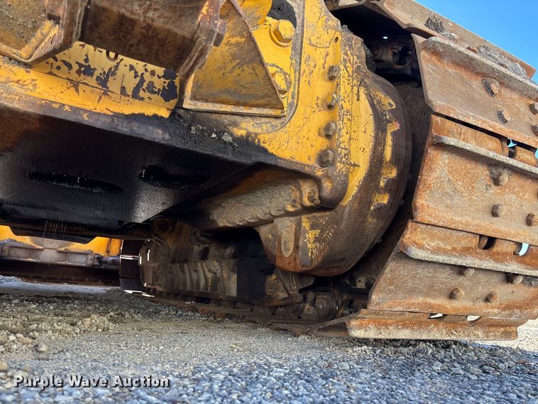 image for item YA1284 2006 Komatsu D65EX-15E0 dozer