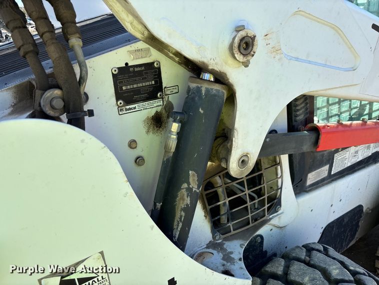 image for item YA1285 2017 Bobcat S570 skid steer loader