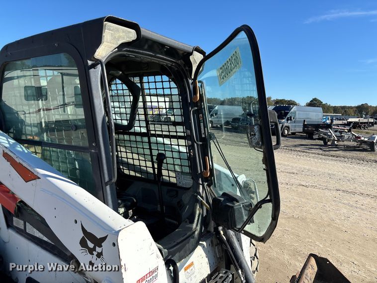 image for item YA1285 2017 Bobcat S570 skid steer loader
