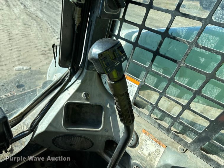 image for item YA1285 2017 Bobcat S570 skid steer loader