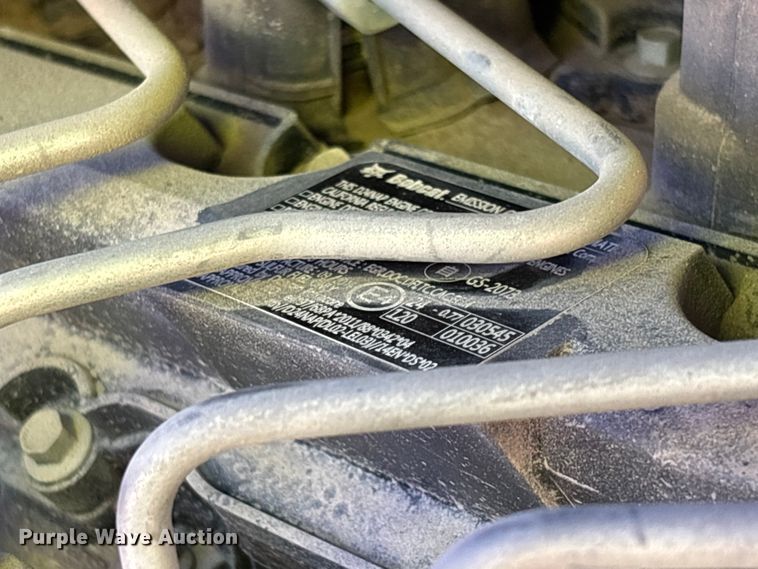 image for item YA1285 2017 Bobcat S570 skid steer loader