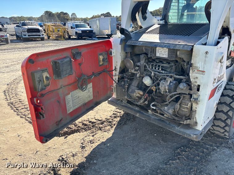 image for item YA1285 2017 Bobcat S570 skid steer loader