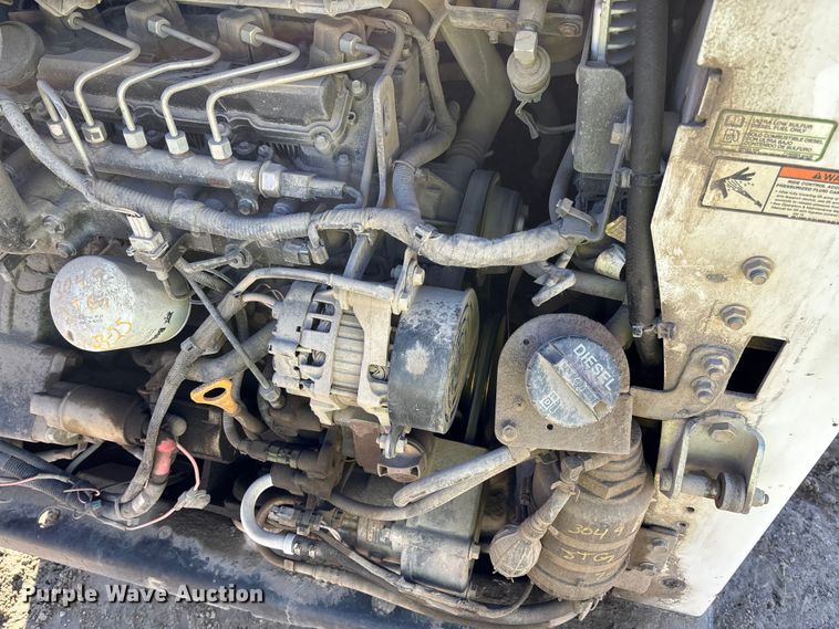 image for item YA1285 2017 Bobcat S570 skid steer loader