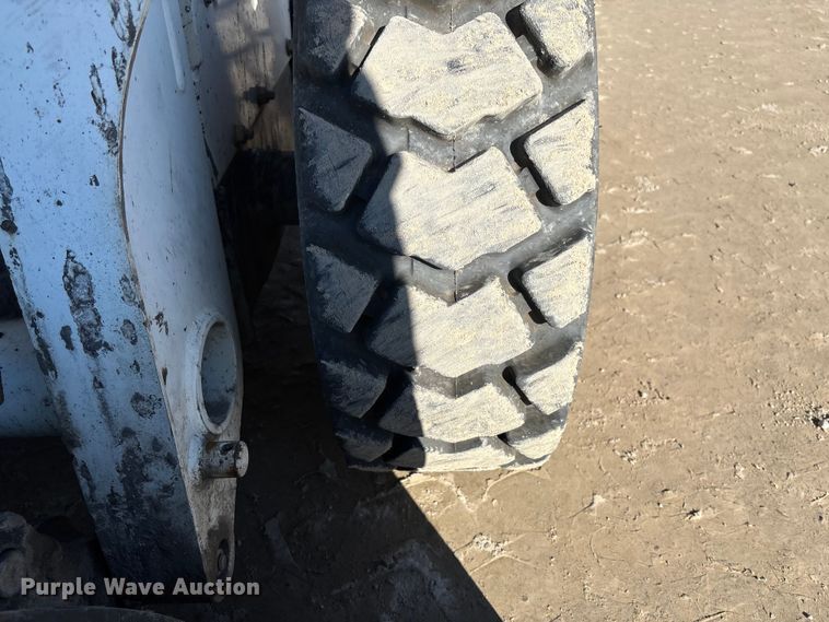 image for item YA1285 2017 Bobcat S570 skid steer loader