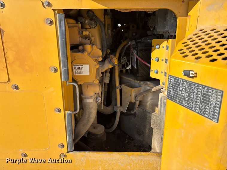 image for item YA1286 2016 Caterpillar CB54B double drum vibratory roller