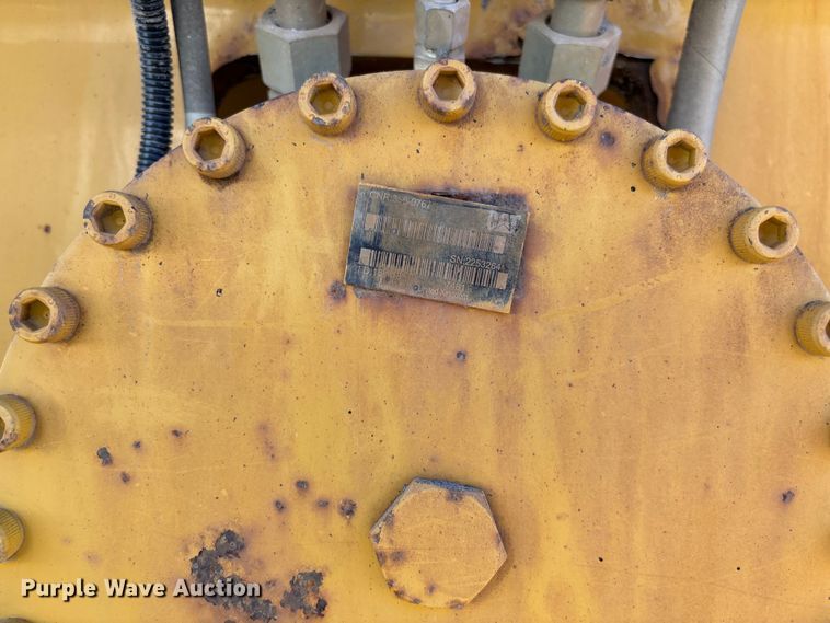 image for item YA1286 2016 Caterpillar CB54B double drum vibratory roller