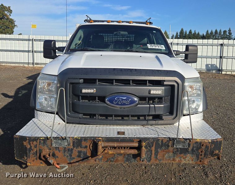 image for item YA1294 2015 Ford F450 Super Duty Crew Cab utility / service truck