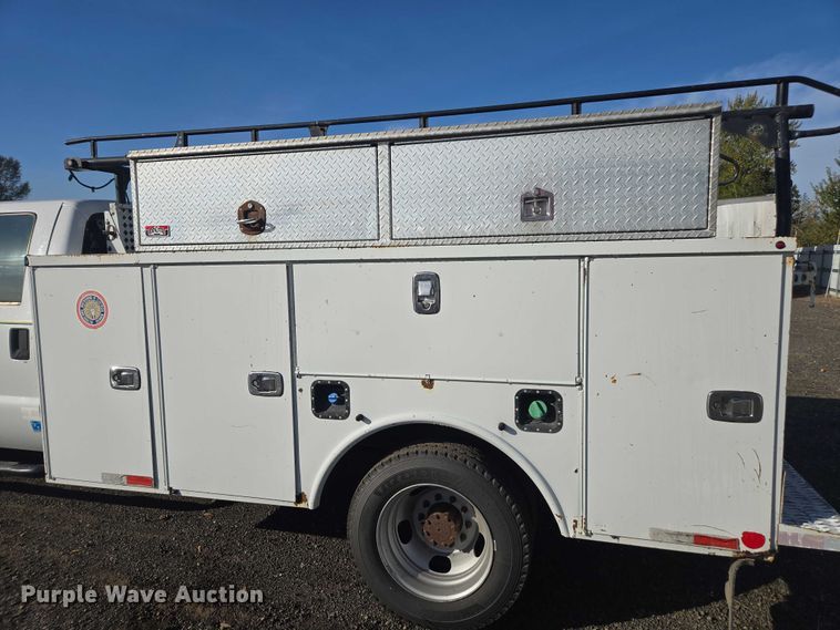 image for item YA1294 2015 Ford F450 Super Duty Crew Cab utility / service truck