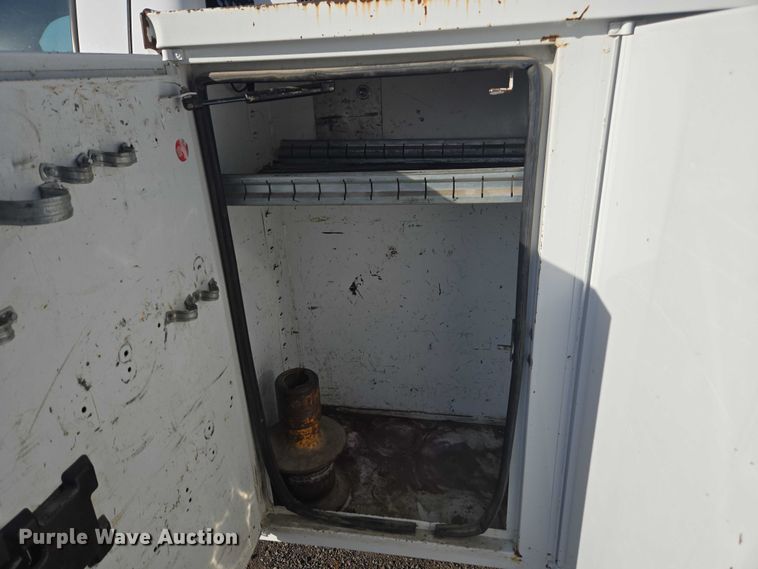 image for item YA1294 2015 Ford F450 Super Duty Crew Cab utility / service truck