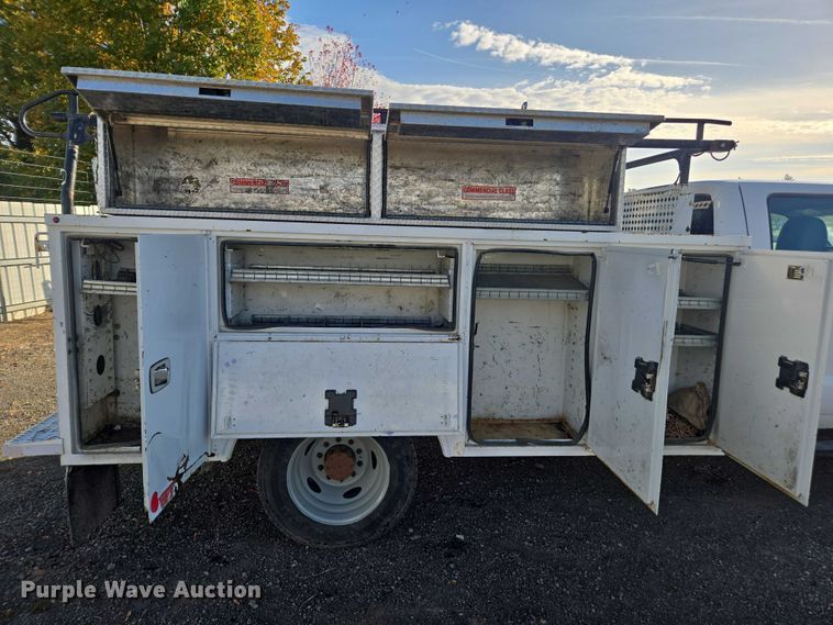 image for item YA1294 2015 Ford F450 Super Duty Crew Cab utility / service truck