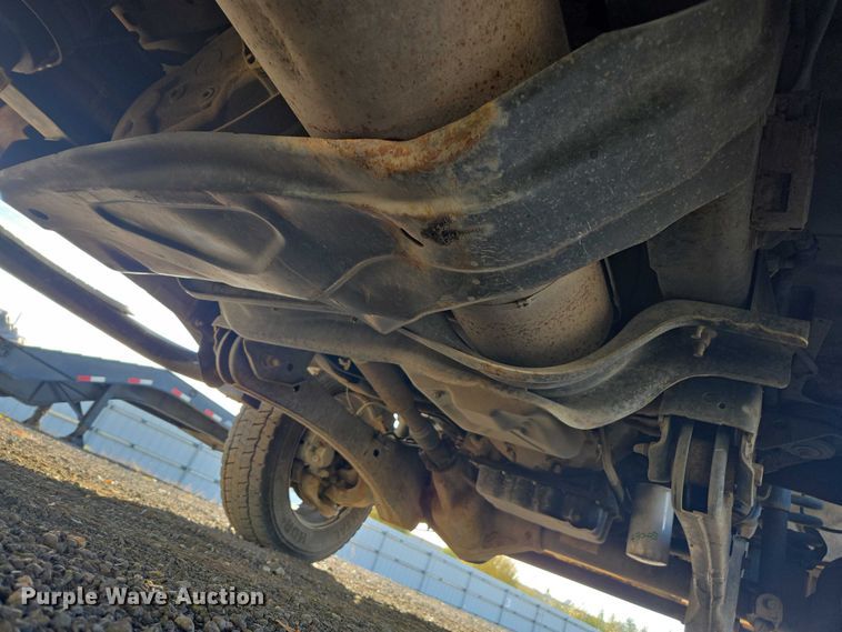 image for item YA1294 2015 Ford F450 Super Duty Crew Cab utility / service truck