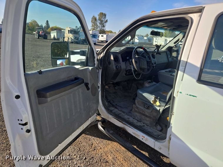 image for item YA1294 2015 Ford F450 Super Duty Crew Cab utility / service truck