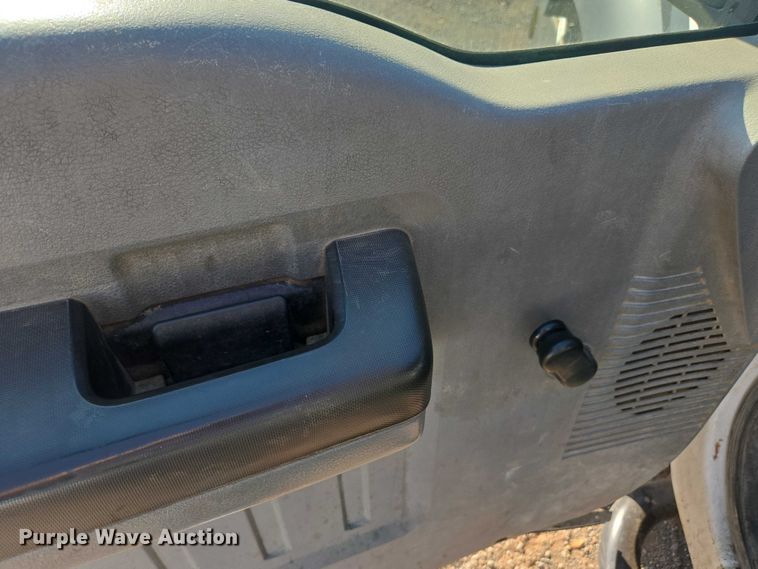 image for item YA1294 2015 Ford F450 Super Duty Crew Cab utility / service truck