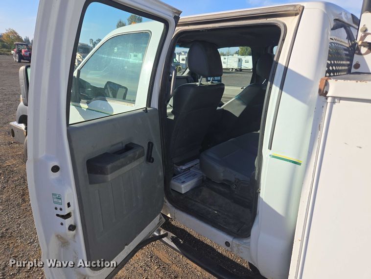 image for item YA1294 2015 Ford F450 Super Duty Crew Cab utility / service truck