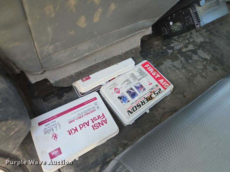 image for item YA1294 2015 Ford F450 Super Duty Crew Cab utility / service truck