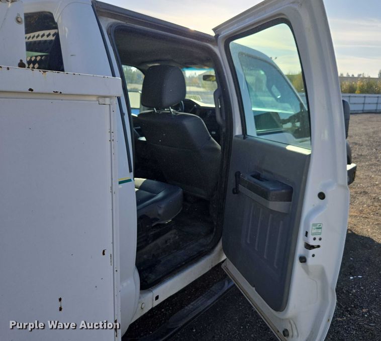image for item YA1294 2015 Ford F450 Super Duty Crew Cab utility / service truck