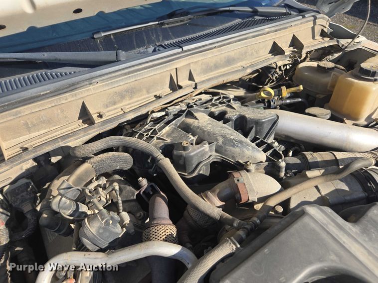 image for item YA1294 2015 Ford F450 Super Duty Crew Cab utility / service truck