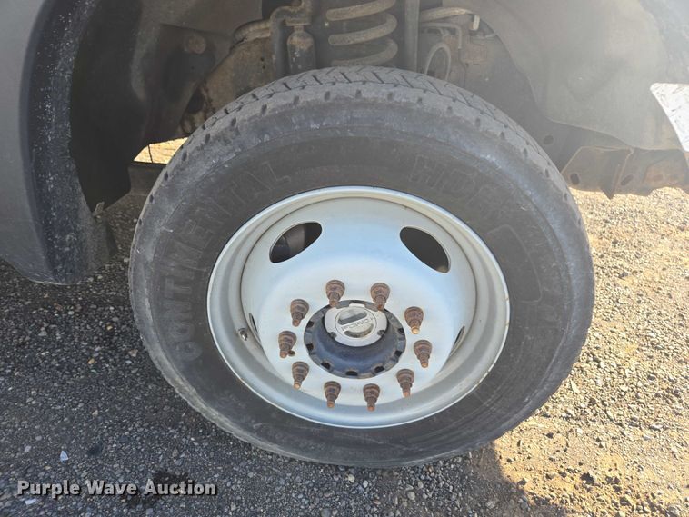 image for item YA1294 2015 Ford F450 Super Duty Crew Cab utility / service truck